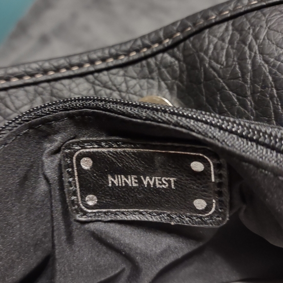New with tags Nine West hand bag. - Picture 5 of 6